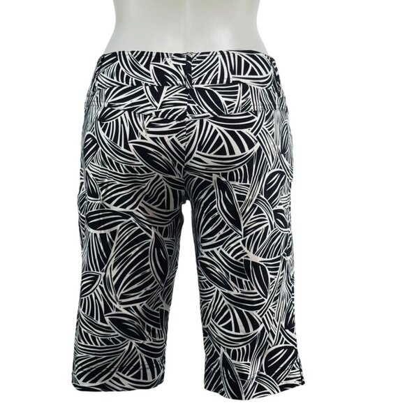 CACHE Women's Shorts Polyester Geometric Black White Wide banded Waist Size 4 - Picture 3 of 10